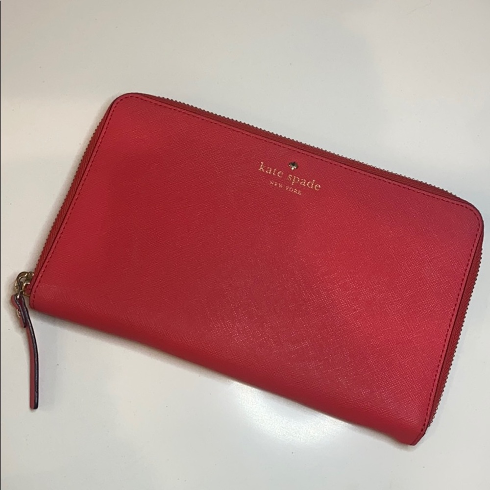 Kate Spade Grande Street Zip Travel Wallet